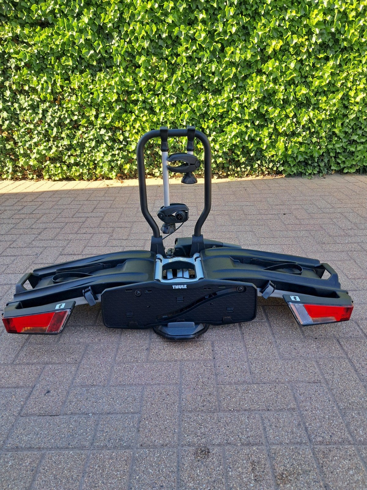Thule aesyfold XT2 933  max 60kg., Ophalen, Elektrische fiets, Zo goed als nieuw, 2 fietsen