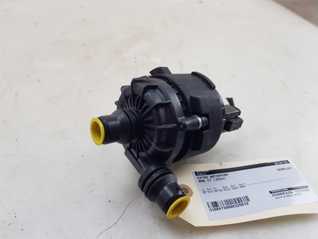 EXTRA EAU POMPE BMW i7 (01-2022/-) (|9455034|11519455034|), Utilisé, BMW, Petuelring 130
80809  München, DE, Bayerische Motoren Werke AG
