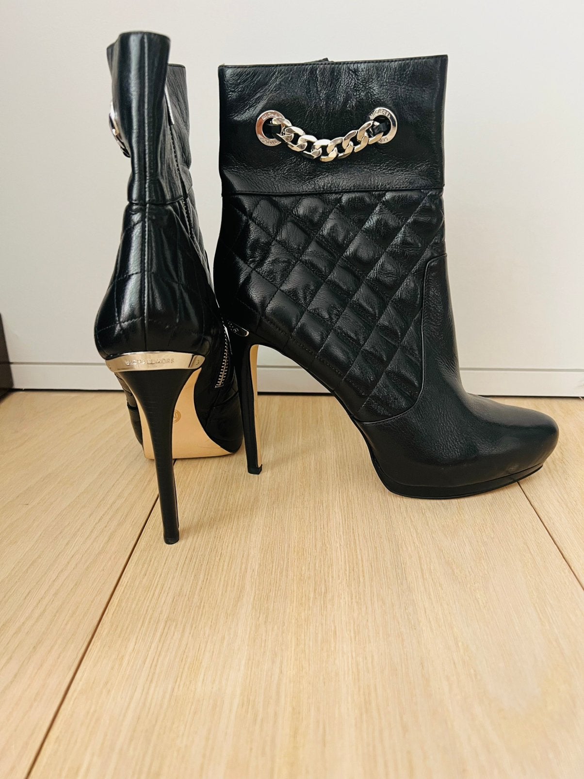 Bottes Michael Kors neuves, Neuf, Enlèvement ou Envoi, Boots et Botinnes, Noir