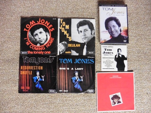 Tom Jones Vinyl Pakket (+ extra promo cd/dvd), Gebruikt, 7 inch, Ophalen of Verzenden, Overige typen