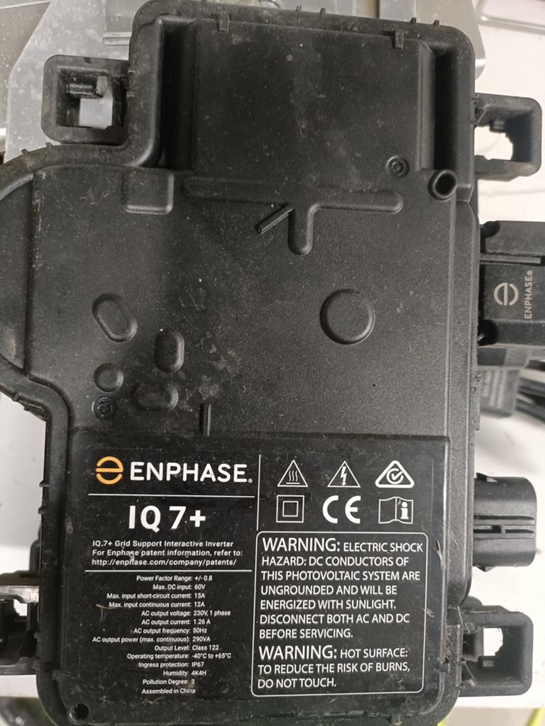 5x Enphase IQ7+, Bricolage & Construction, Panneaux solaires & Accessoires, Enlèvement ou Envoi