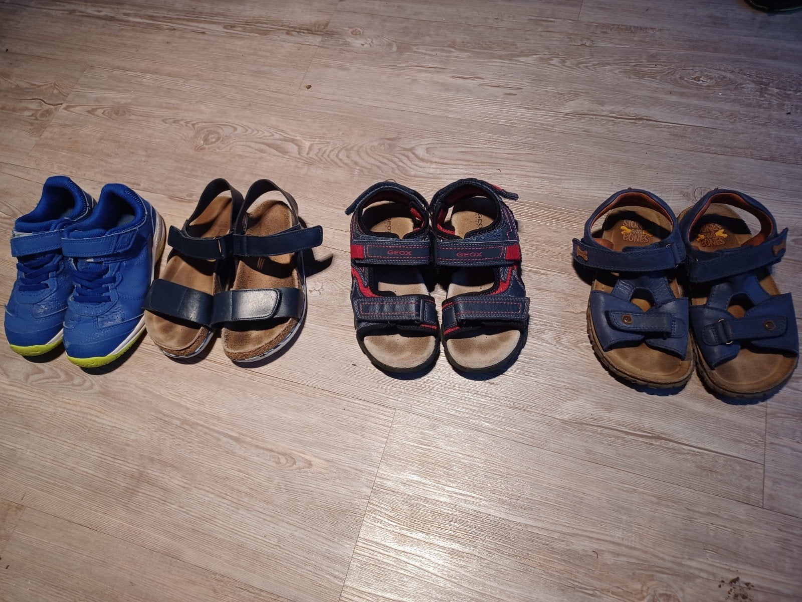 Sandalen en sportschoenen jongen 30-31, Ophalen, Jongen, Schoenen