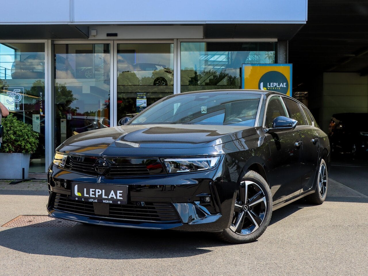 Opel Astra Sports Tourer GS 1.2T Hybrid eDCT 136PK, Auto's, Opel, 0 min, Zwart, Bedrijf, 5 deurs