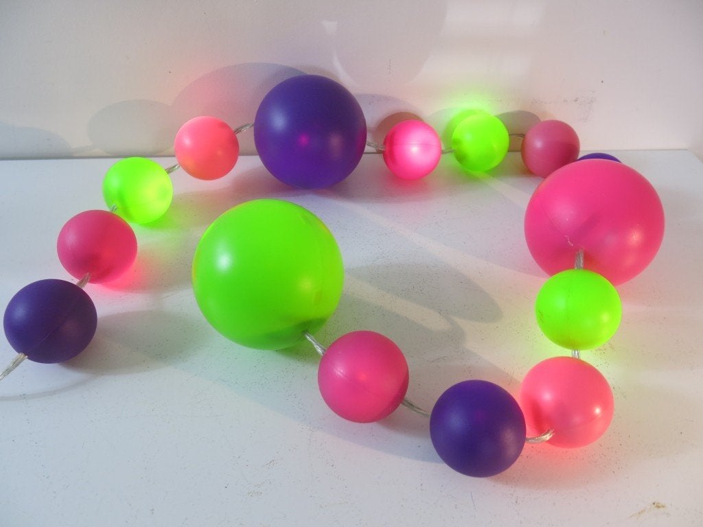 guirlandes lumineuses vintage IKEA Finfin — Julia Bernholtz, Antiquités & Art, Art | Objets design, Enlèvement ou Envoi, Violet