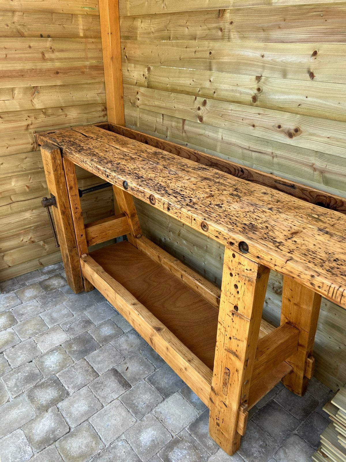 Oude werkbank volledig opgemaakt lengte 1m95cm, Jardin & Terrasse, Enlèvement, Comme neuf