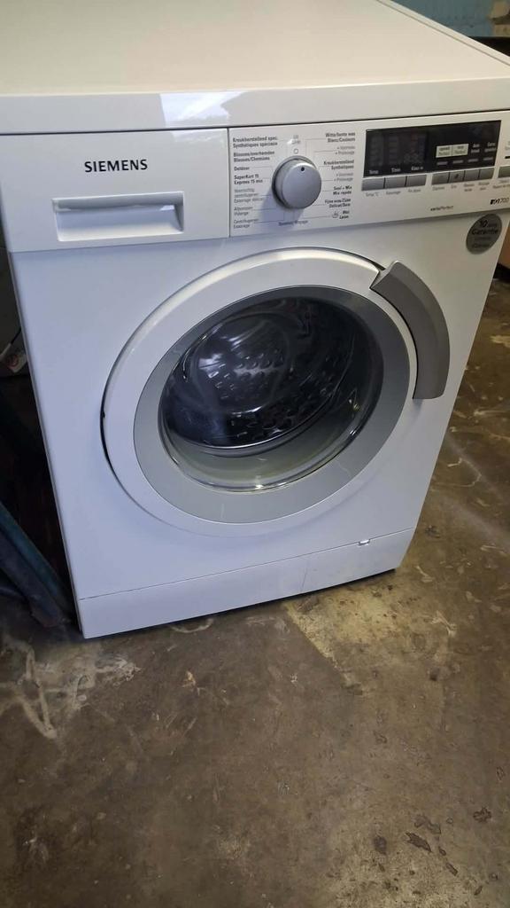 Siemens IQ700  wasmachine, Elektronische apparatuur, Wasmachines, 8 tot 10 kg, Ophalen, Zo goed als nieuw, 1600 toeren of meer