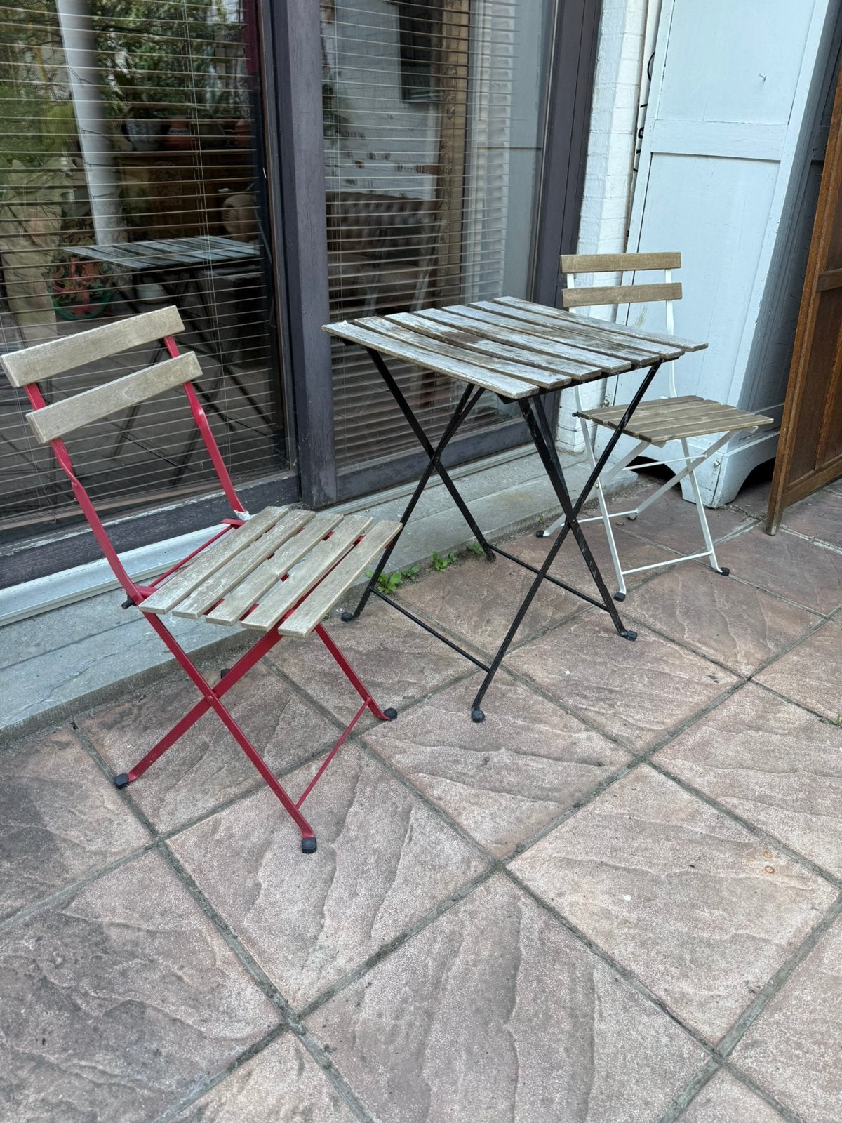 Bistroset tafeltje en 2 stoelen hout ijzer, Ophalen, Zo goed als nieuw, Hout