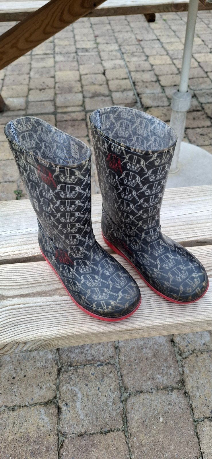 BOTTES POUR ENFANT POINTURE 28. 2euros, Enlèvement ou Envoi, Bottes