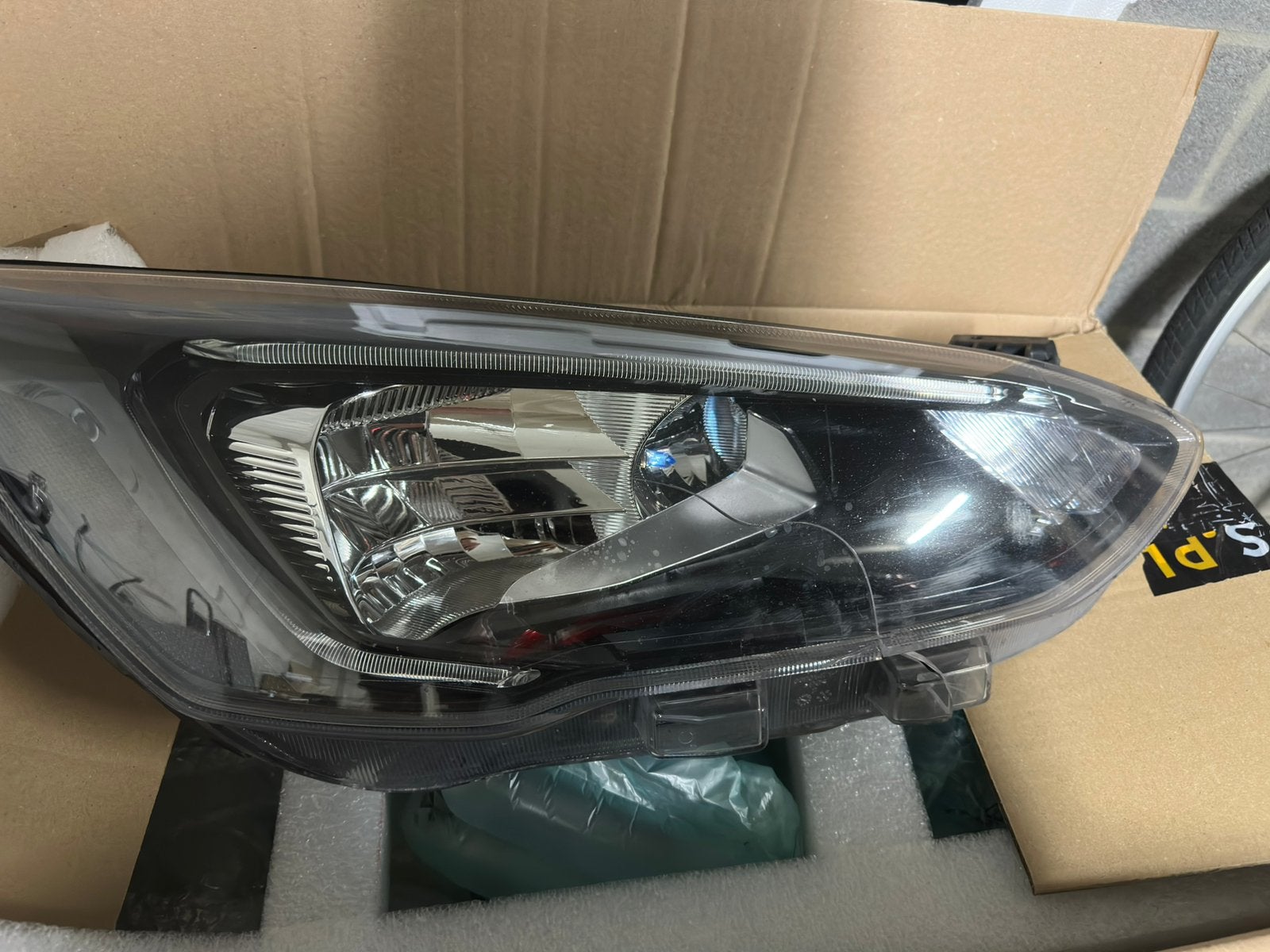 Rechter koplamp Ford Focus – MX7B13E014CC, Ophalen, Ford