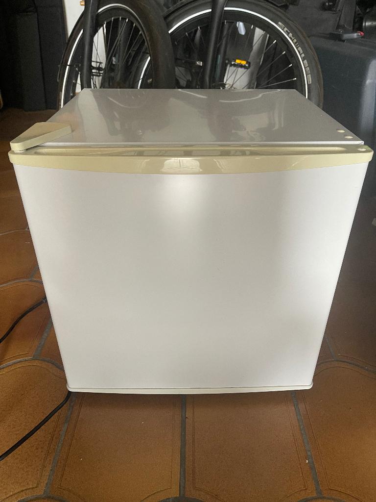 Frigo, Elektronische apparatuur, Koelkasten en IJskasten, Ophalen, Gebruikt, Minder dan 85 cm, Minder dan 75 liter