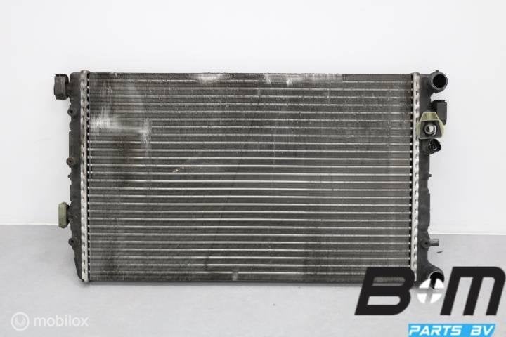 Radiateur VW Polo 9N 6Q0121253Q, Gebruikt