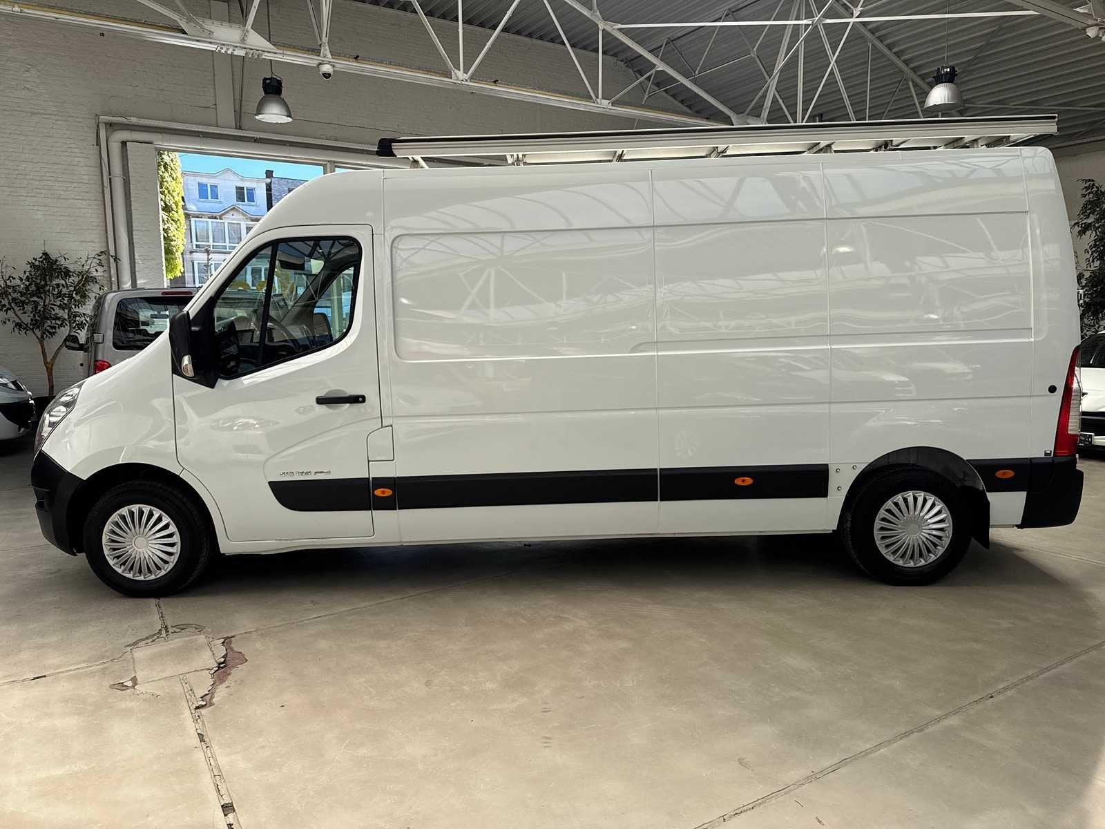 2015 Renault Master - 2,5 ton Trekvermogen, Auto's, Bestelwagens en Lichte vracht, Gebruikt, Renault, Bedrijf, Te koop