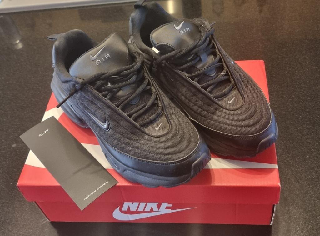 Nike Air Portal noires 40,5, Enlèvement ou Envoi, Comme neuf, Chaussures