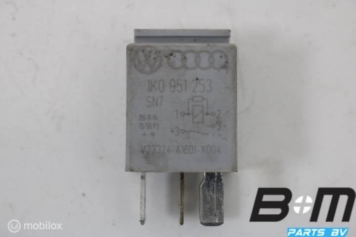Relais 449 VW Transporter T5 GP 1K0951253, Utilisé