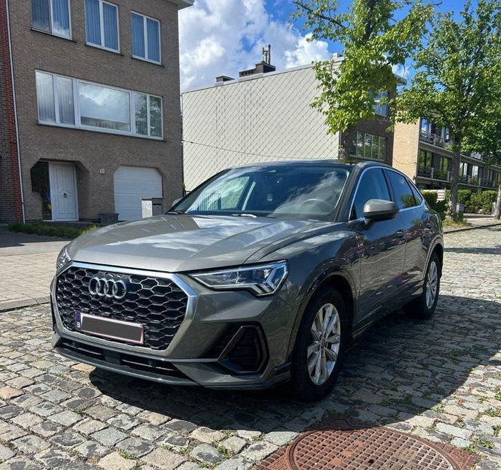 Audi Q3 Sportback | 3.5 TDI | EURO 6D, Parkeerassistent, Leder, 5 deurs, Particulier
