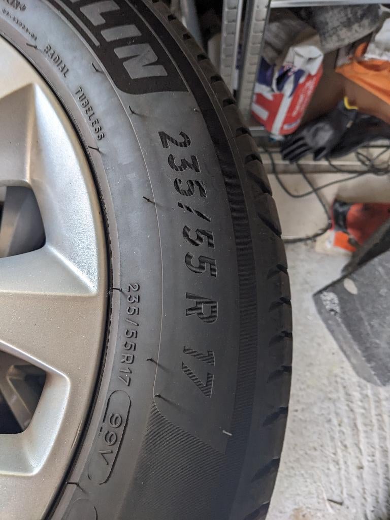 Banden, Ophalen, Gebruikt, 17 inch, 235 mm