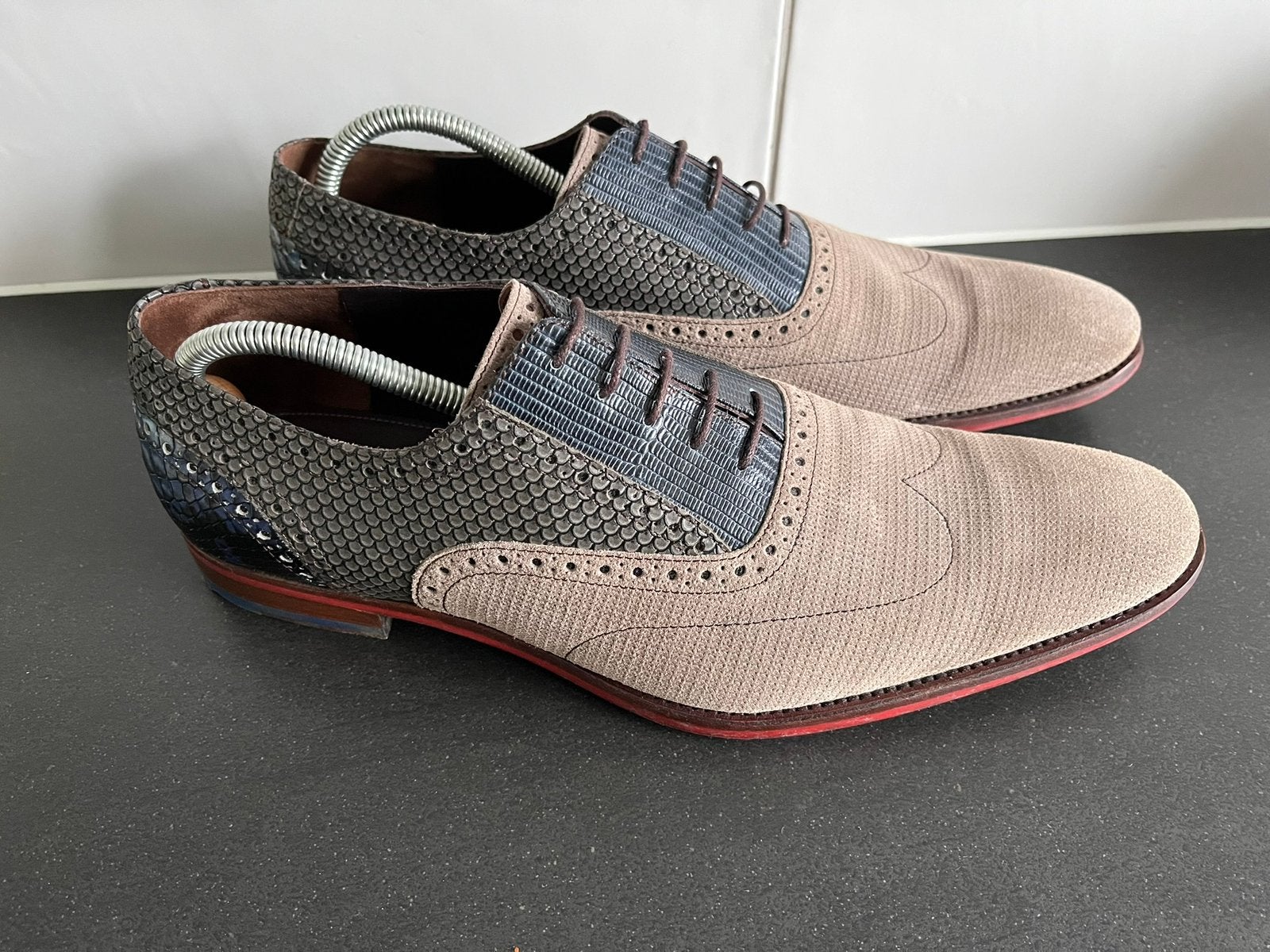 Floris van Bommel schoenen maat 10.5 / 45 weinig gedragen, Overige kleuren, Ophalen of Verzenden, Zo goed als nieuw, Veterschoenen