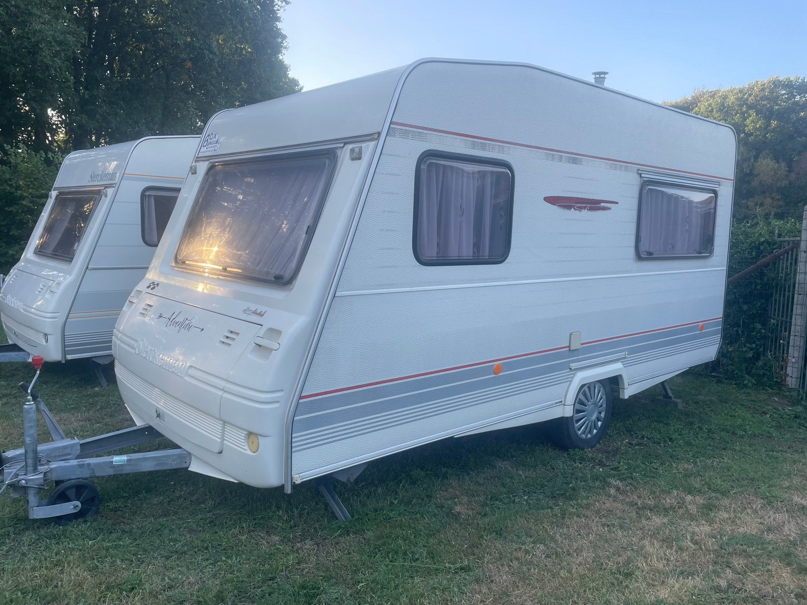 4 persoons caravan Sterckeman 390, voortent, luifel, Bedrijf, Treinzit, Tot en met 4, Sterckeman