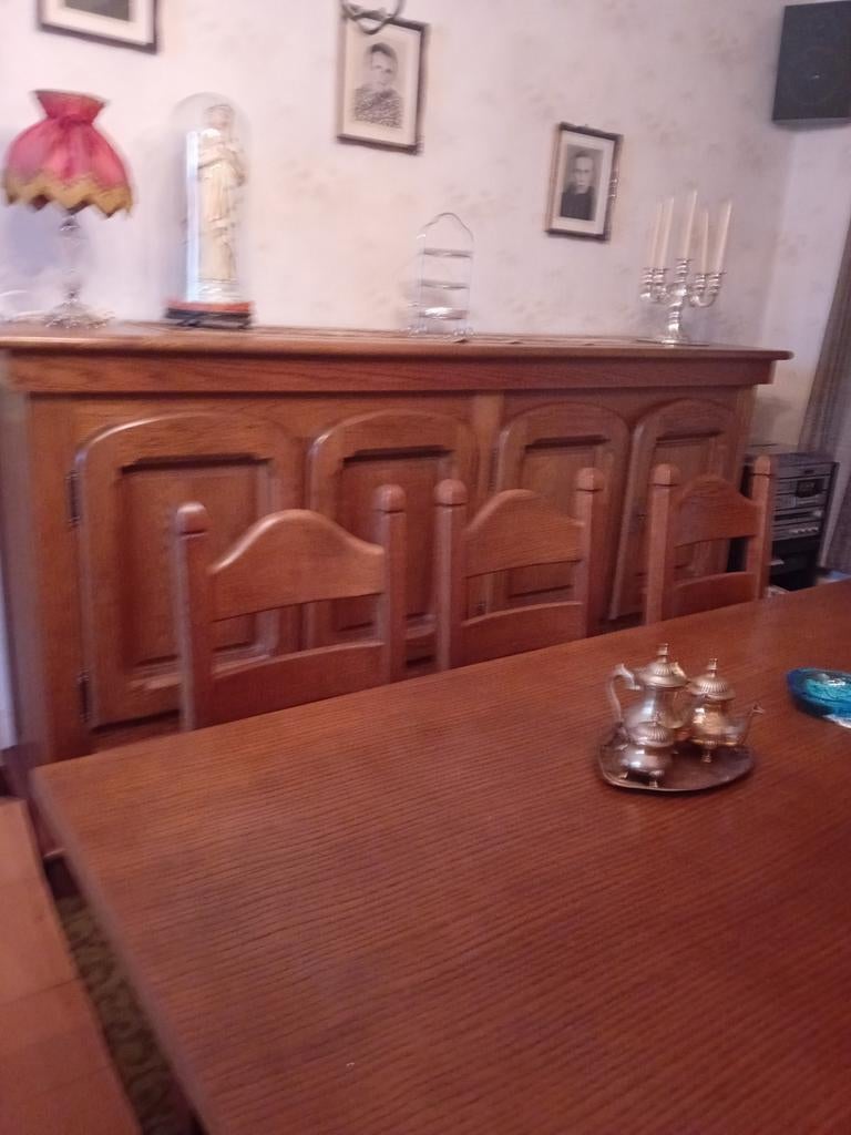 Eiken eetkamer, Enlèvement