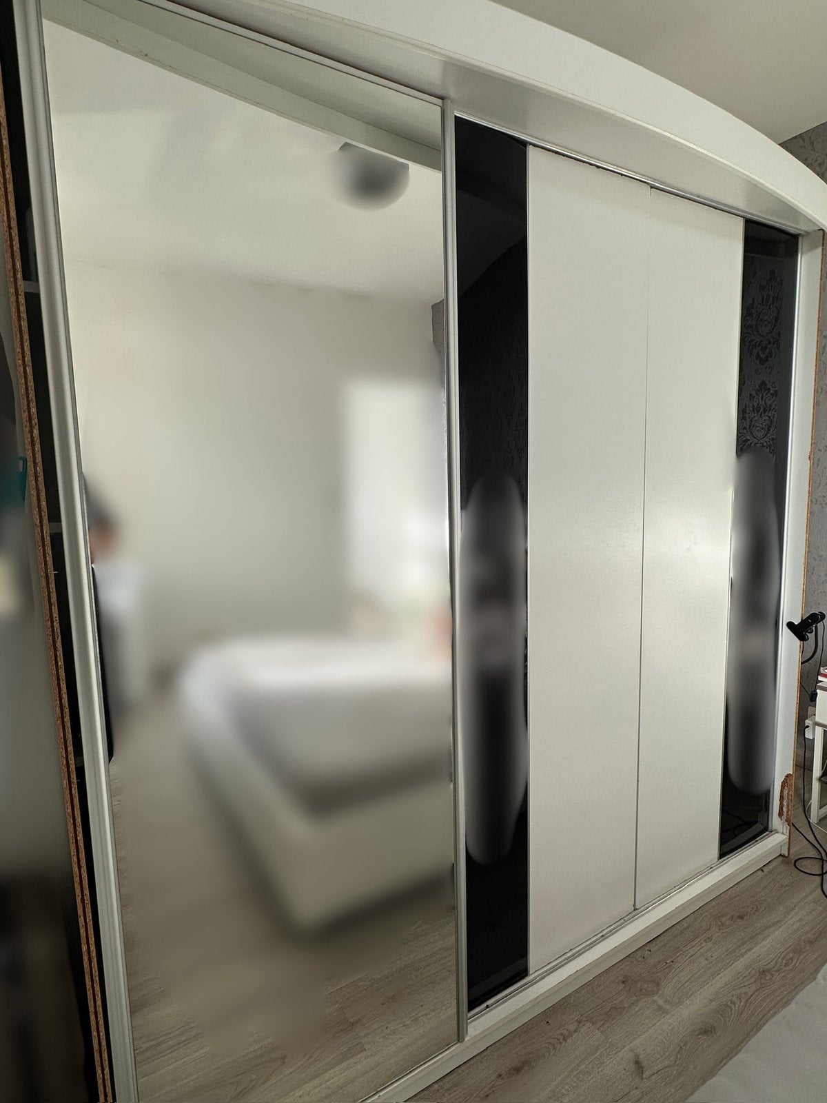 Witte kast, 200 cm ou plus, Comme neuf, Avec porte(s), Autres matériaux