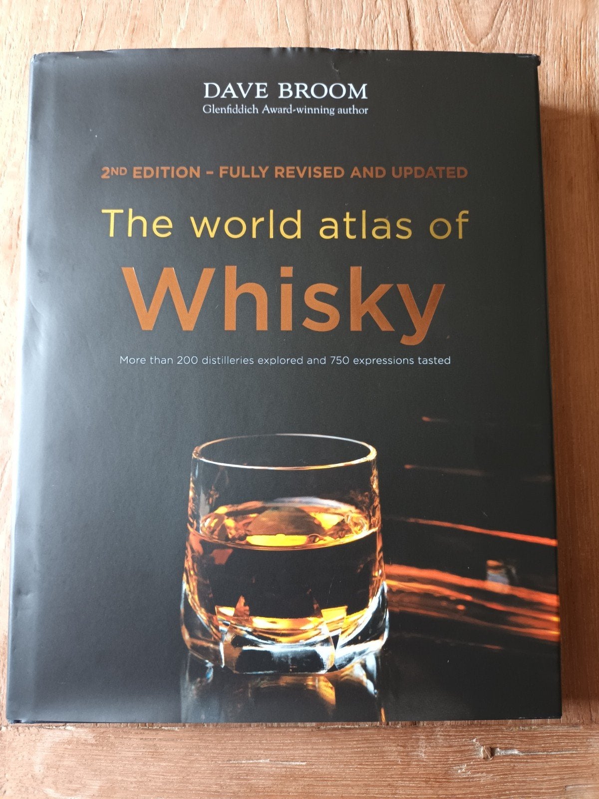 the world atlas of whisky - Dave Broom, Ophalen of Verzenden, Zo goed als nieuw, Dave Broom