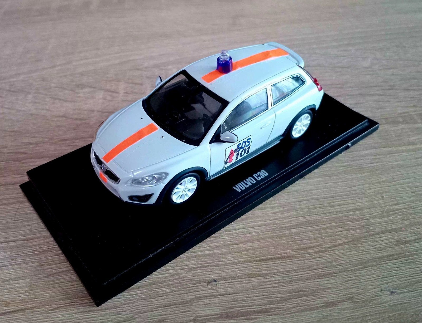 Volvo gendarmerie, Enlèvement