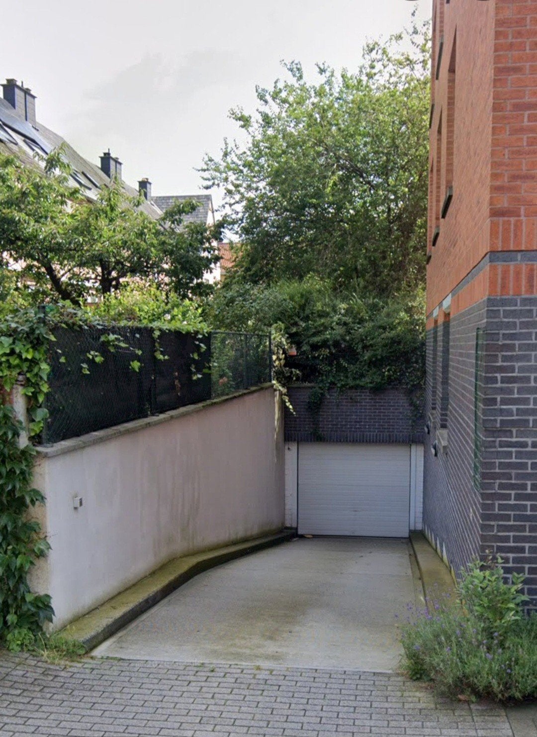 Emplacement de parking couvert à louer - Etterbeek, Bruxelles