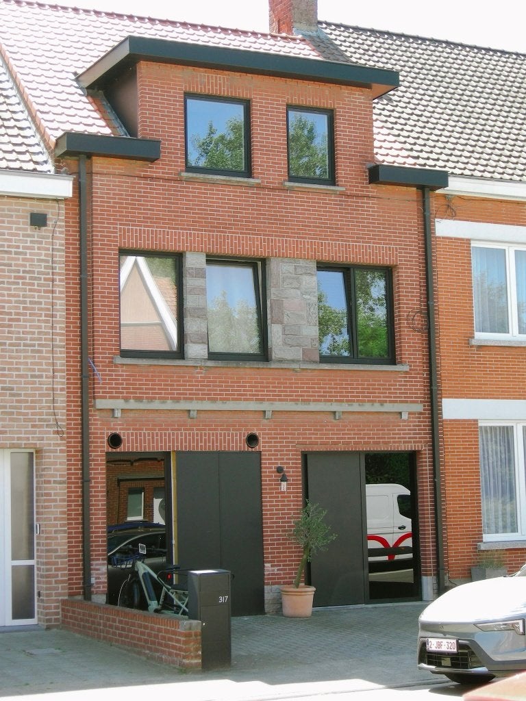 Gerenoveerde woning (198m²) met ruime tuin vanaf €389.000, Immo, Maisons à vendre, Maison 2 façades, Province de Flandre-Occidentale