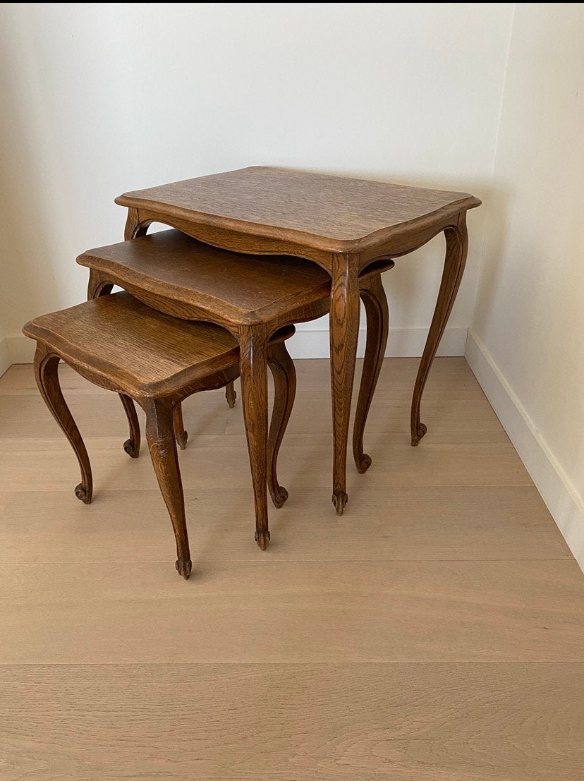 Massieve bijzettafeltjes(3) en salon tafel, Ophalen