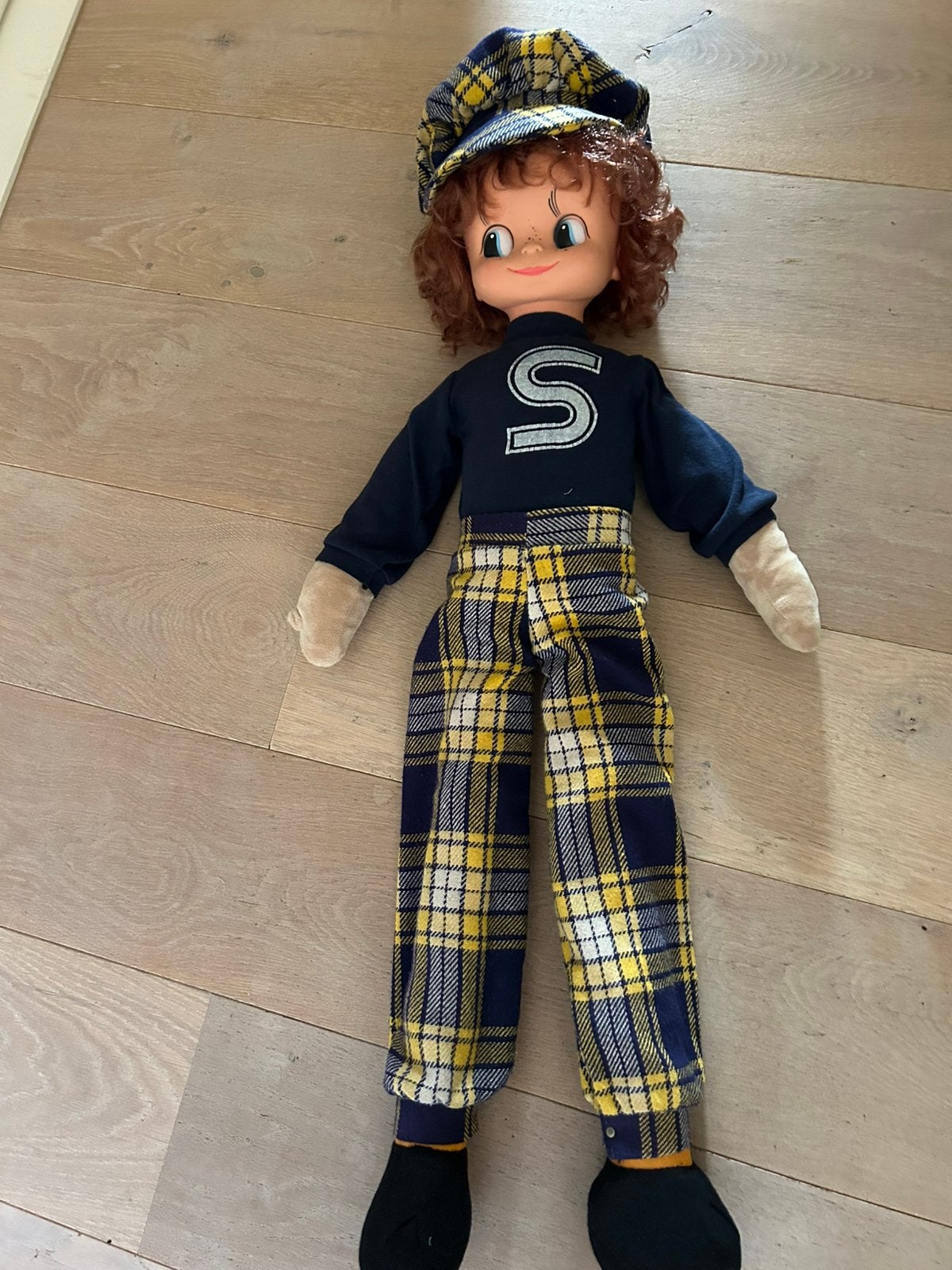 Knuffel of decoratie pop, Ophalen, Zo goed als nieuw, Pop