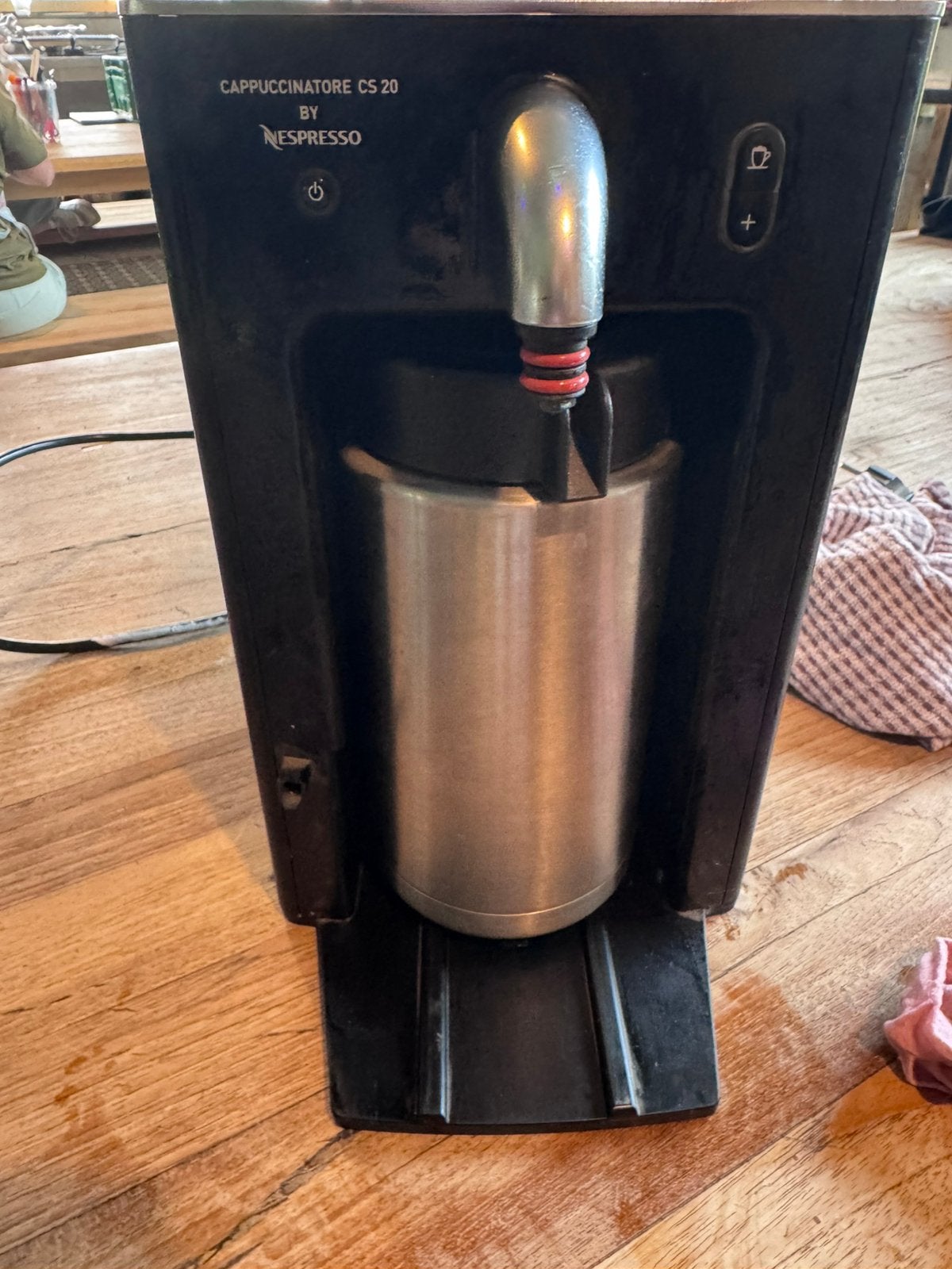 Machine à cappuccino CS 20 de Nespresso, Electroménager, Enlèvement, Utilisé, Autres marques