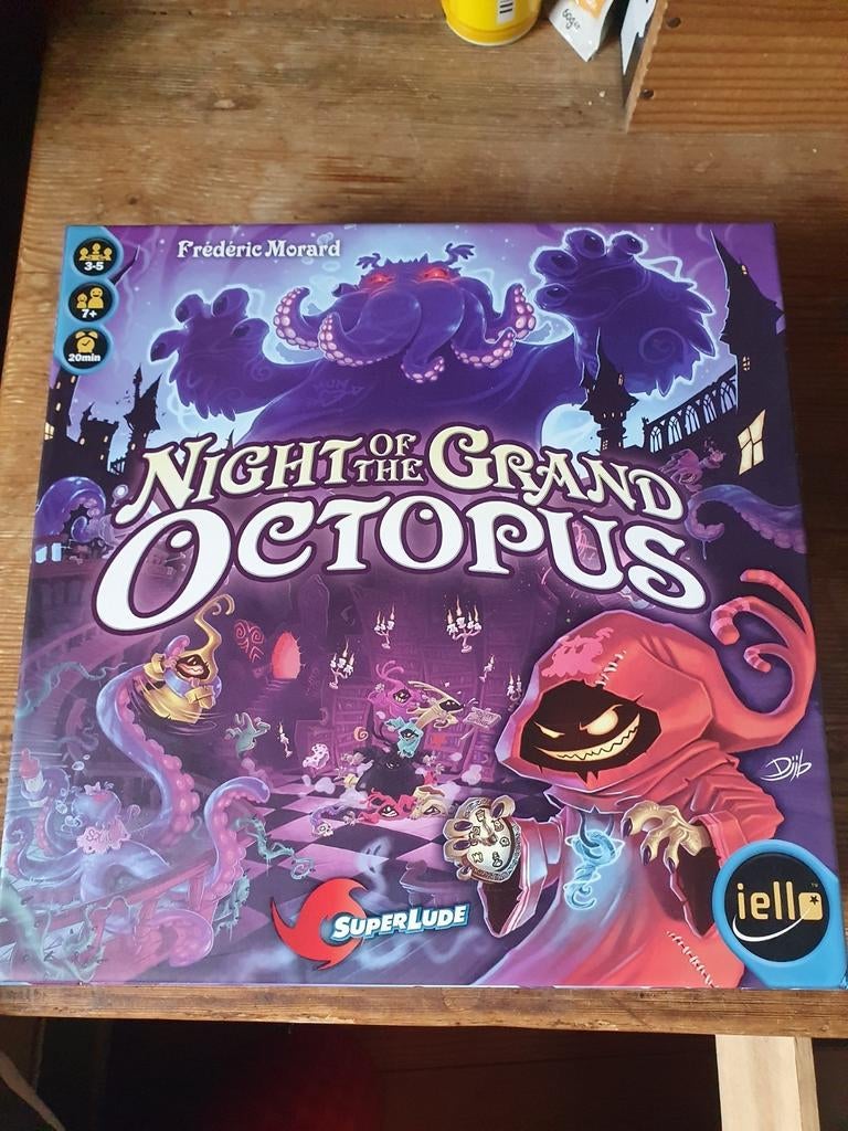 Night of the Grand Octopus board game by Iello, Ophalen of Verzenden, Zo goed als nieuw