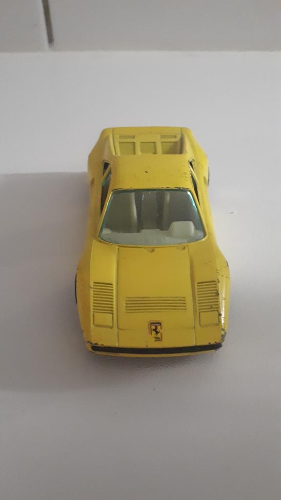 Bburago Ferrari GTO (geel), Hobby en Vrije tijd, Modelauto's | 1:24, Ophalen of Verzenden, Gebruikt, Auto, Burago