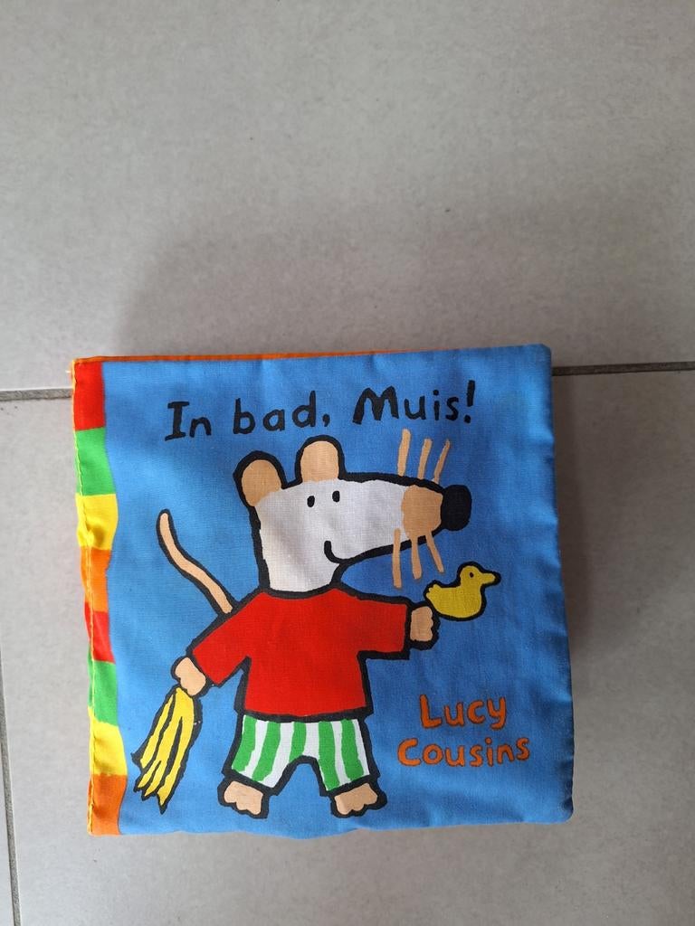 Stoffen Boekje "Muis in bad", Boeken, 6 tot 12 maanden, Ophalen of Verzenden, Uitklap-, Voel- of Ontdekboek, Lucy Cousins