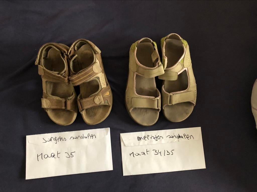 2 paar meisjes en jongens sandalen, Ophalen, Gebruikt, Jongen of Meisje