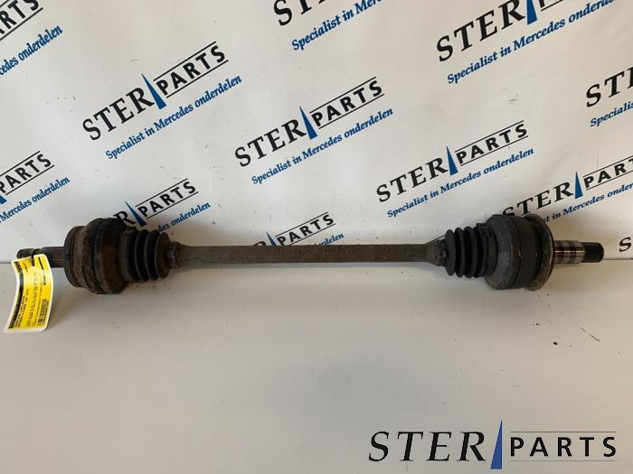 Arbre de transmission arrière gauche d'un Mercedes C-Klasse, Enlèvement ou Envoi, 3 mois de garantie, Utilisé, Mercedes-Benz