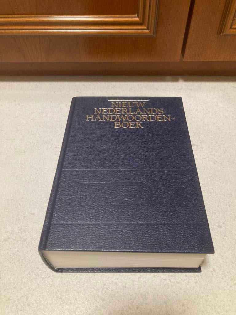 Van Dale handwoordenboek - 1984, Boeken, Woordenboeken, Van Dale, Nederlands, Van Dale, Ophalen