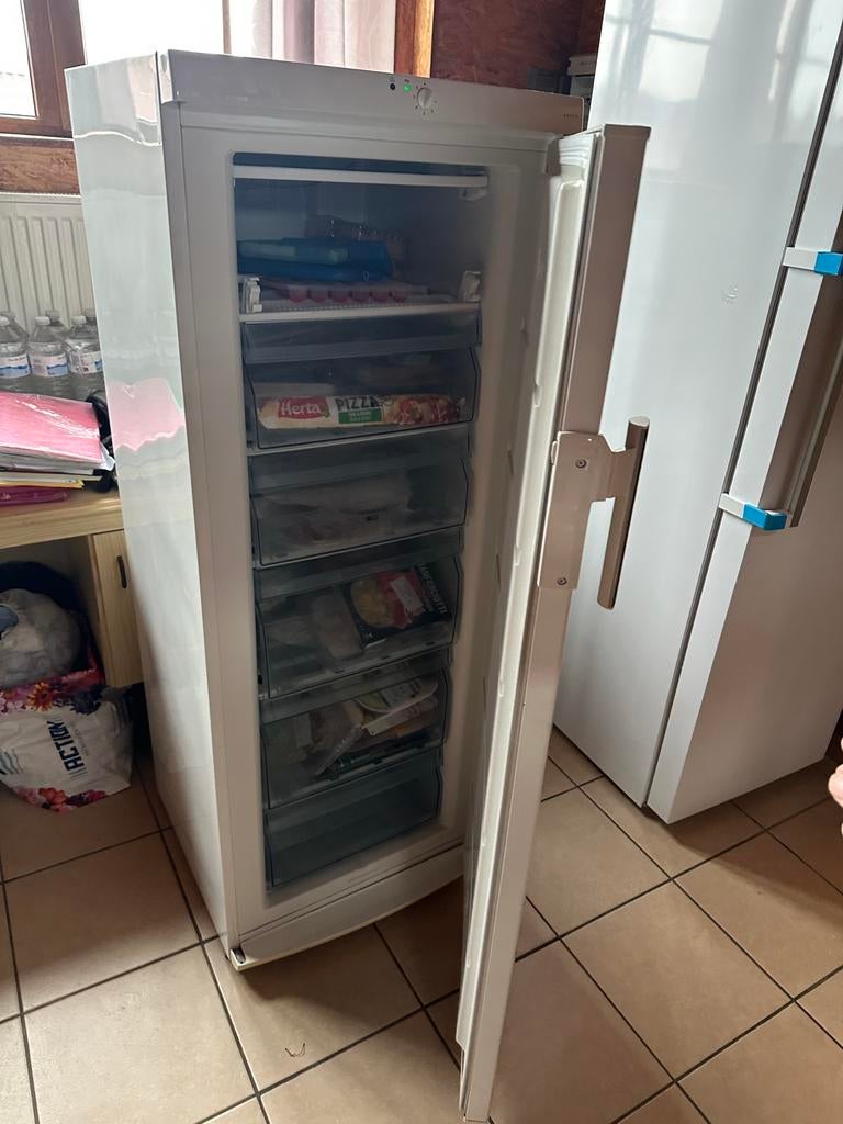 Congelateur AEG - 1,55m parfait etat !, Electroménager, Congélateurs, Enlèvement, Comme neuf, Congélateur