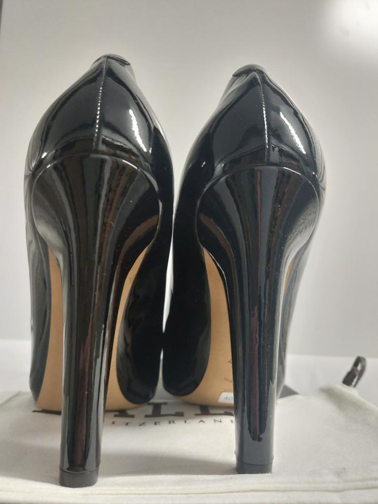 403C* BALLY prachtige zwarte pumps van lakleer (40,5), Kleding | Dames, Schoenen, Pumps, Verzenden, Zwart, Nieuw