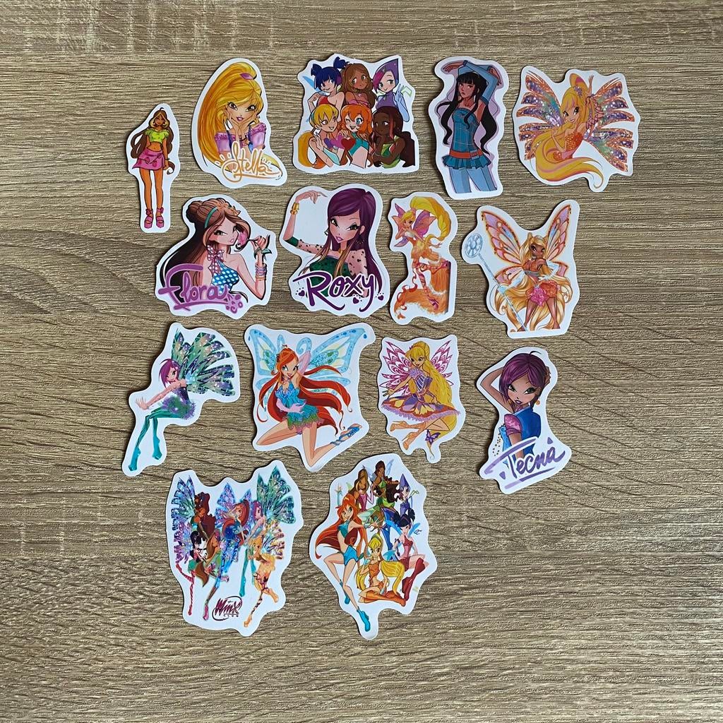 15 autocollants Winx Club mats, Enlèvement ou Envoi, Neuf, Bande dessinée ou Dessin animé