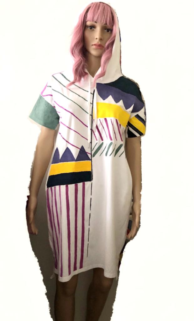 Cotton hooded T-shirt dress with unique print (size S/M), Kleding | Dames, Jurken, Gedragen, Maat 38/40 (M), Wit, Boven de knie