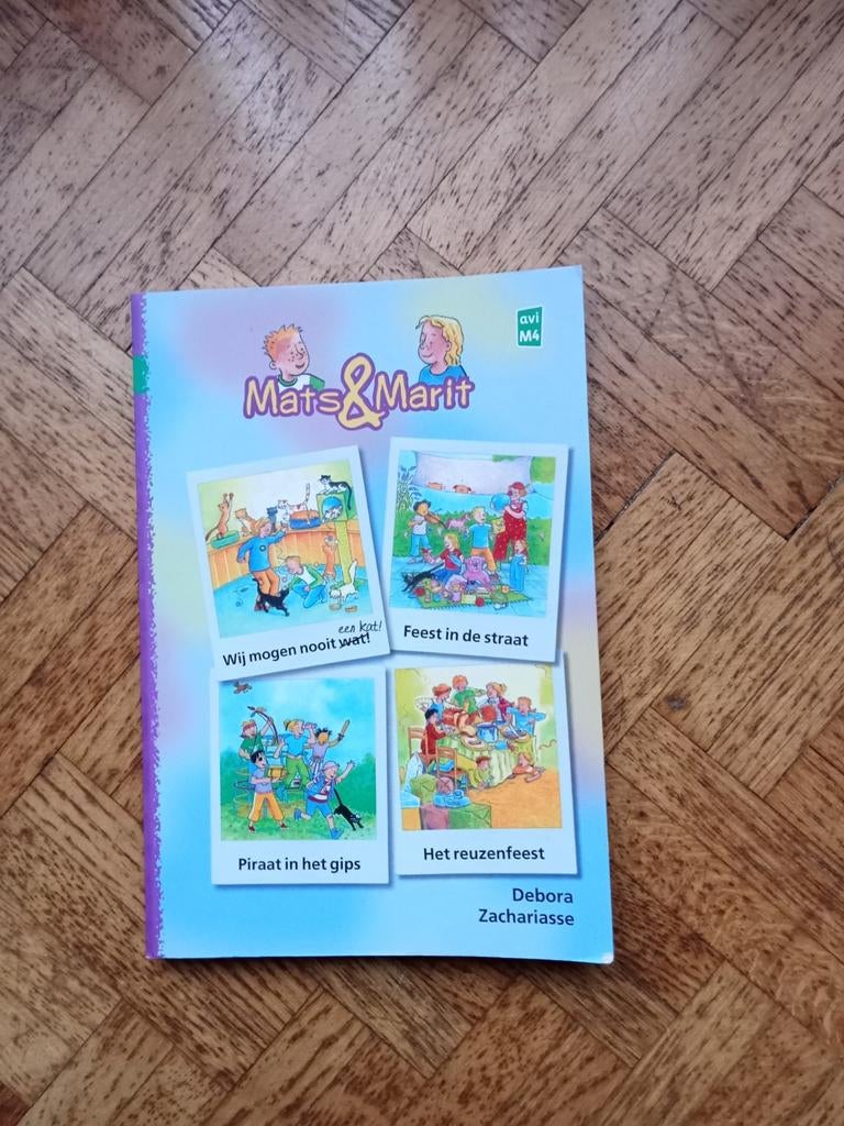 Avi M4, Ophalen of Verzenden, Zo goed als nieuw