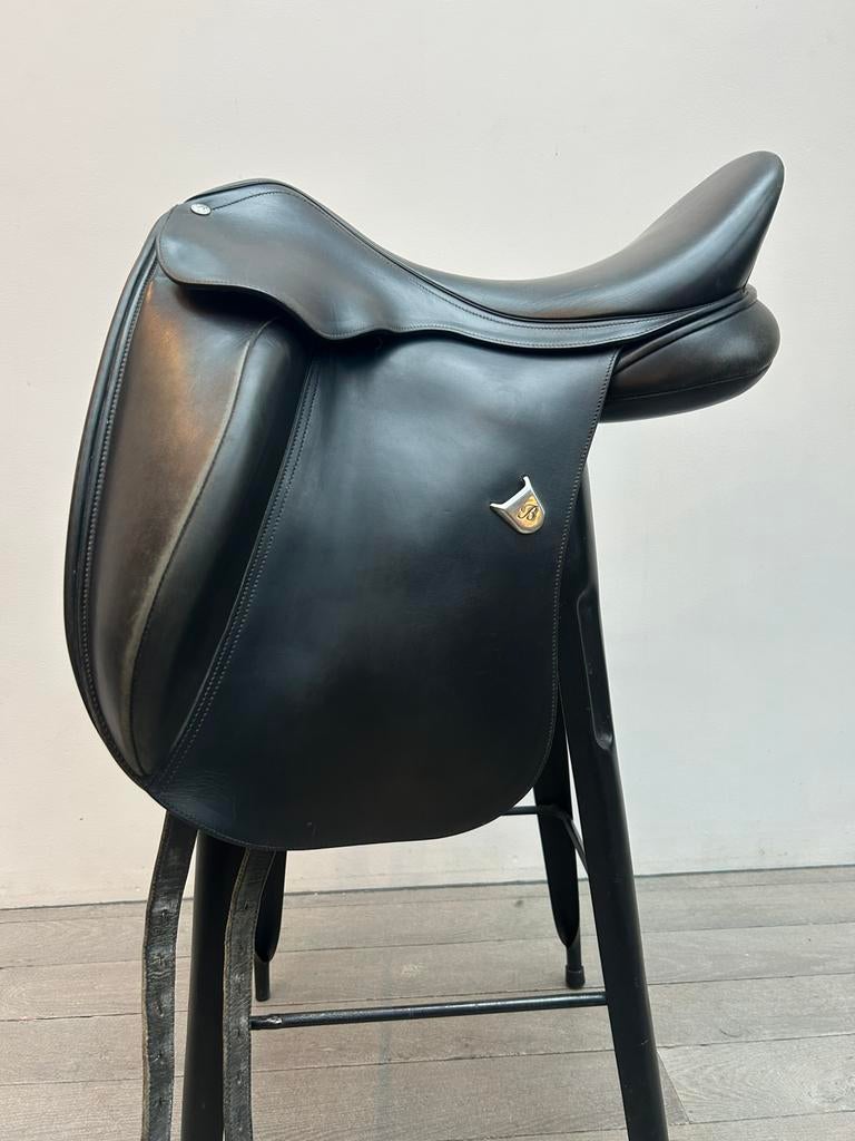 Selle de dressage Bates  - 17,5, Dieren en Toebehoren, Ophalen, Gebruikt, Dressuur