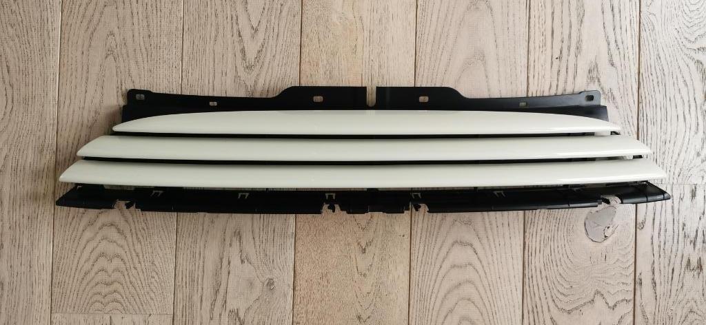 BMW Mini R55 R56 R57 51112751289 gril voorzijde Pepper White, Voor, Nieuw, Ophalen of Verzenden, Mini