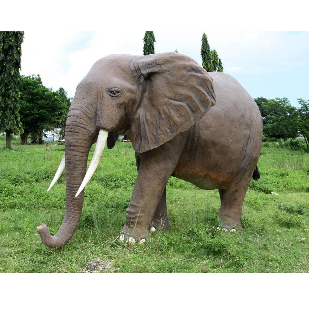 Éléphant d'Afrique — Statue d'éléphant d'Afrique 374 cm