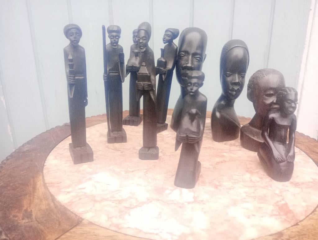lot afrikaanse beeldjes, Verzamelen, Ophalen