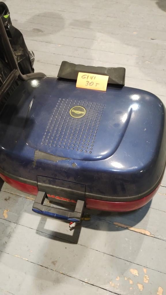 GIVI MAXI 52lt, Motoren, Ophalen