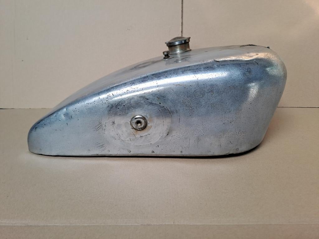 Benzinetank voor een Terrot jaren  1930, Motoren, Ophalen of Verzenden