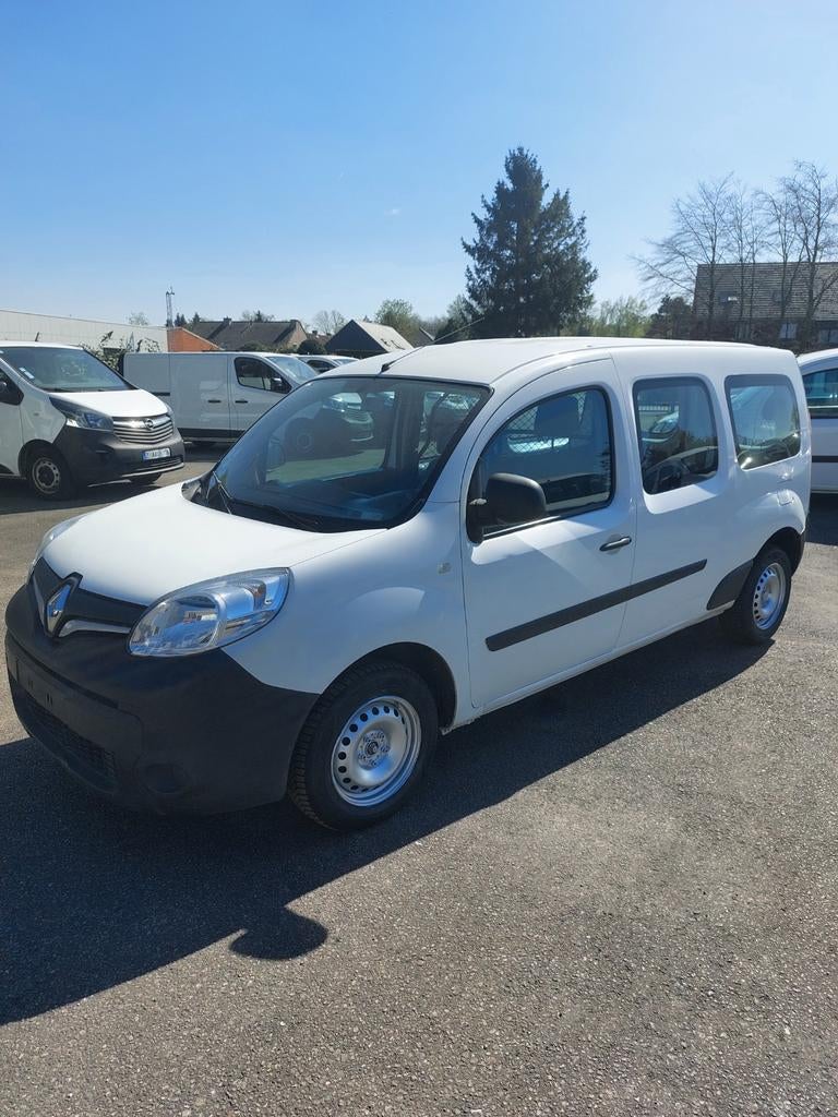 RENAULT KANGOO 1.5DCI MAXI  EURO6 PR6750€ ex btw, Auto's, Voorwielaandrijving, Stof, Euro 6, Renault