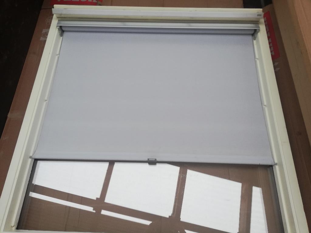 Rolgordijn + volledig verduisteringsgordijn  Velux GGL-4, Ophalen of Verzenden, Wit